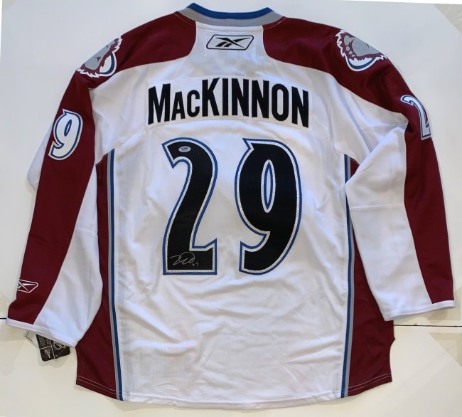 Signed Nathan Mackinnon jersey
