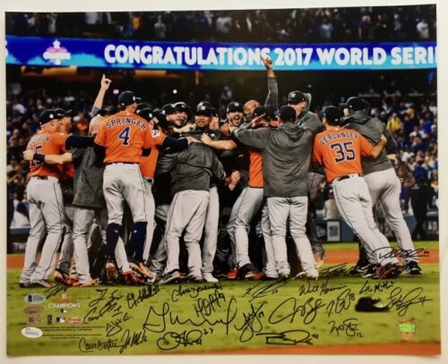 Houston Astros 2017 World Series Champion Team Autographed 20x16 Photograph