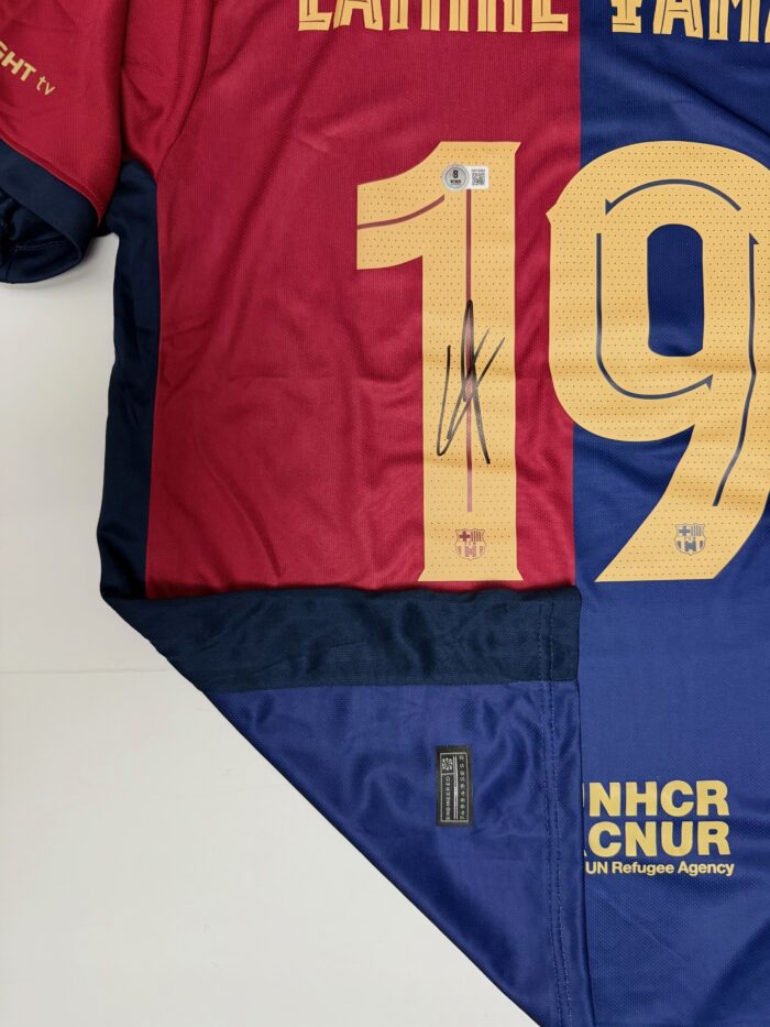 Lamine Yamal Signed Barcelona FC Jersey  |  Beckett COA - Image 4