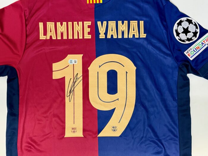 Lamine Yamal Signed Barcelona FC Jersey  |  Beckett COA - Image 2
