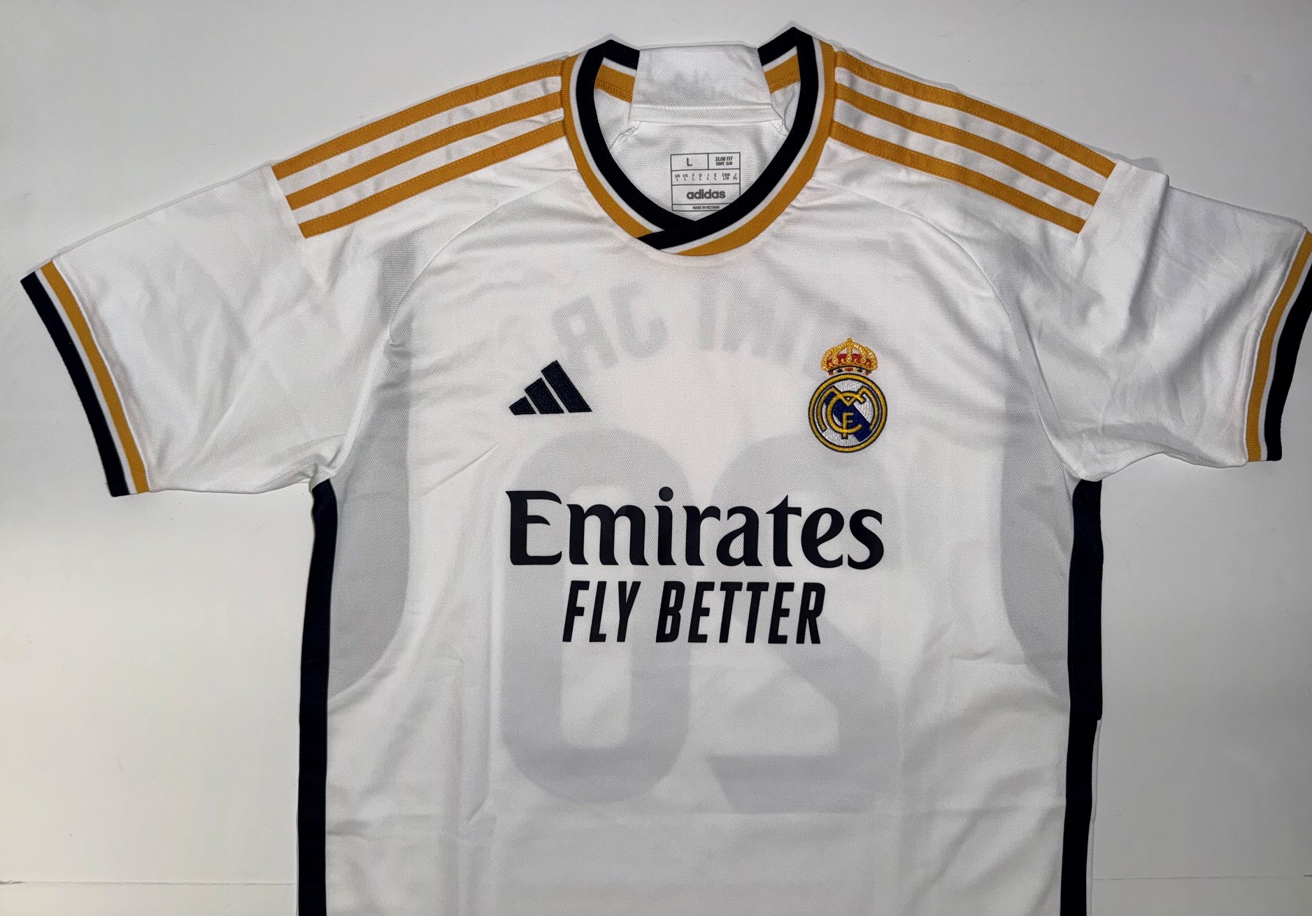 Vinicius Vini Jr. Autographed Real Madrid Jersey | Beckett BAS COA - Image 3
